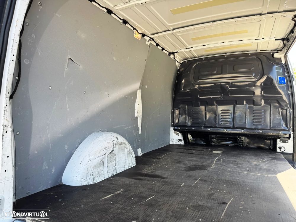 Mercedes-Benz Vito Longa 111 CDI - 11