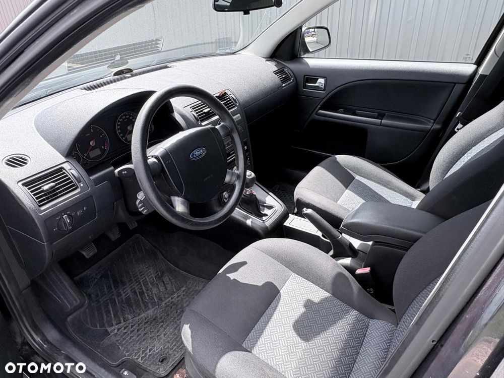 Ford Mondeo 2.0 TDCI Ambiente - 16