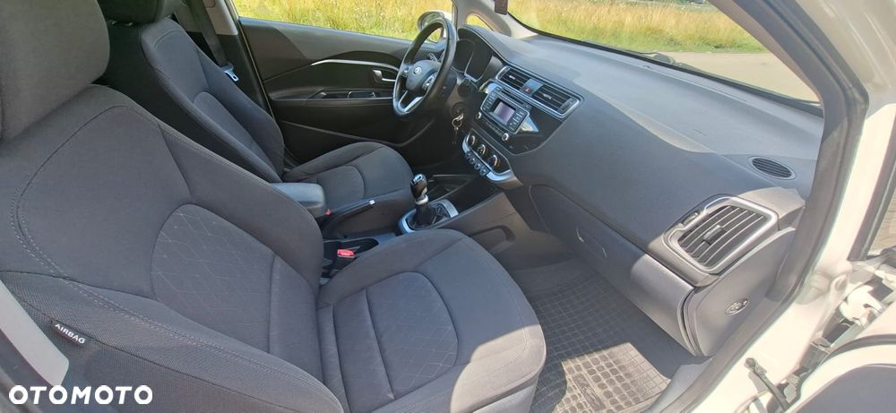 Kia Rio 1.1 CRDI Attract - 8