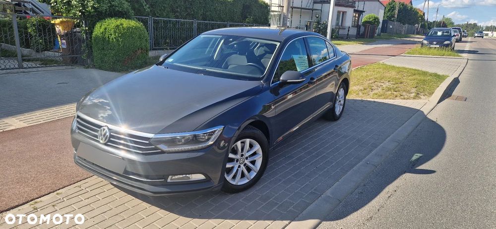 Volkswagen Passat 2.0 TDI SCR Comfortline DSG - 2