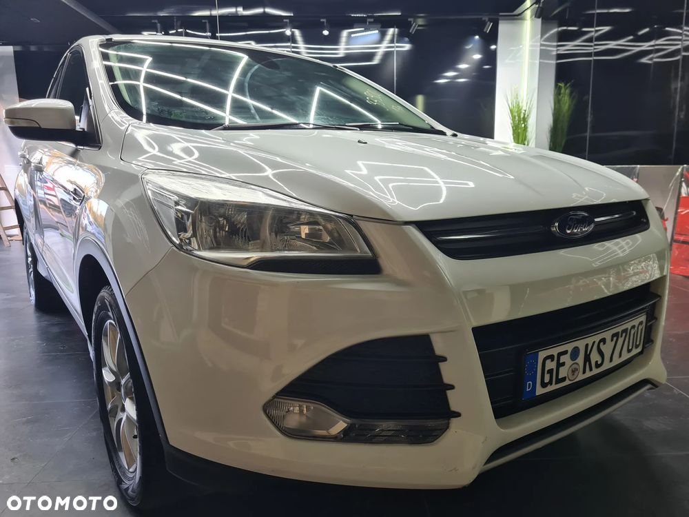 Ford Kuga 2.0 TDCi 2x4 Trend - 32