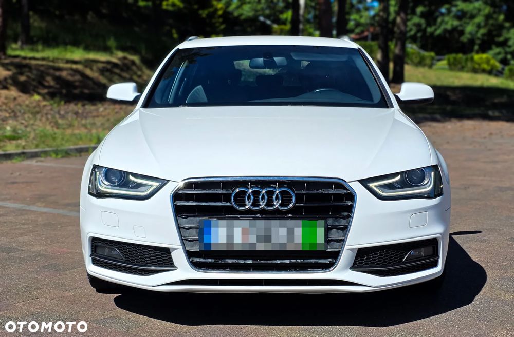 Audi A4 Avant 2.0 TDI DPF S line Sportpaket - 2