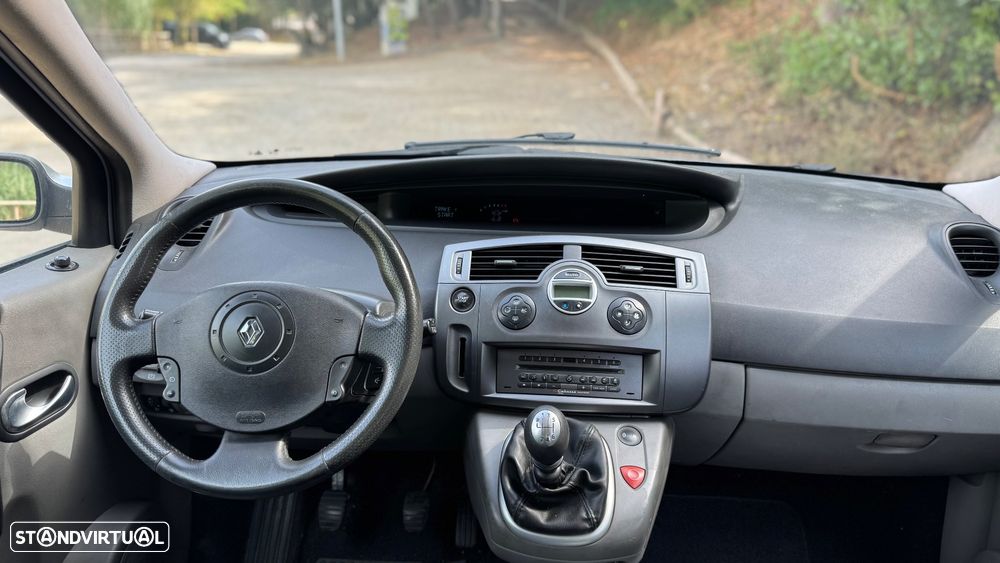 Renault Scénic 1.5 dCi SE Exclusive — fotografia 8