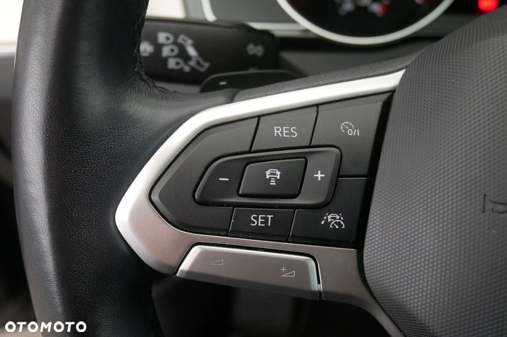 Volkswagen Passat 2.0 TSI Elegance DSG - 26