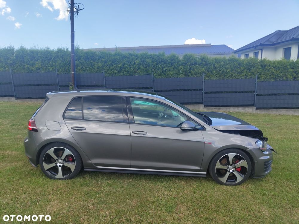 Volkswagen Golf GTI BlueMotion Technology DSG - 11