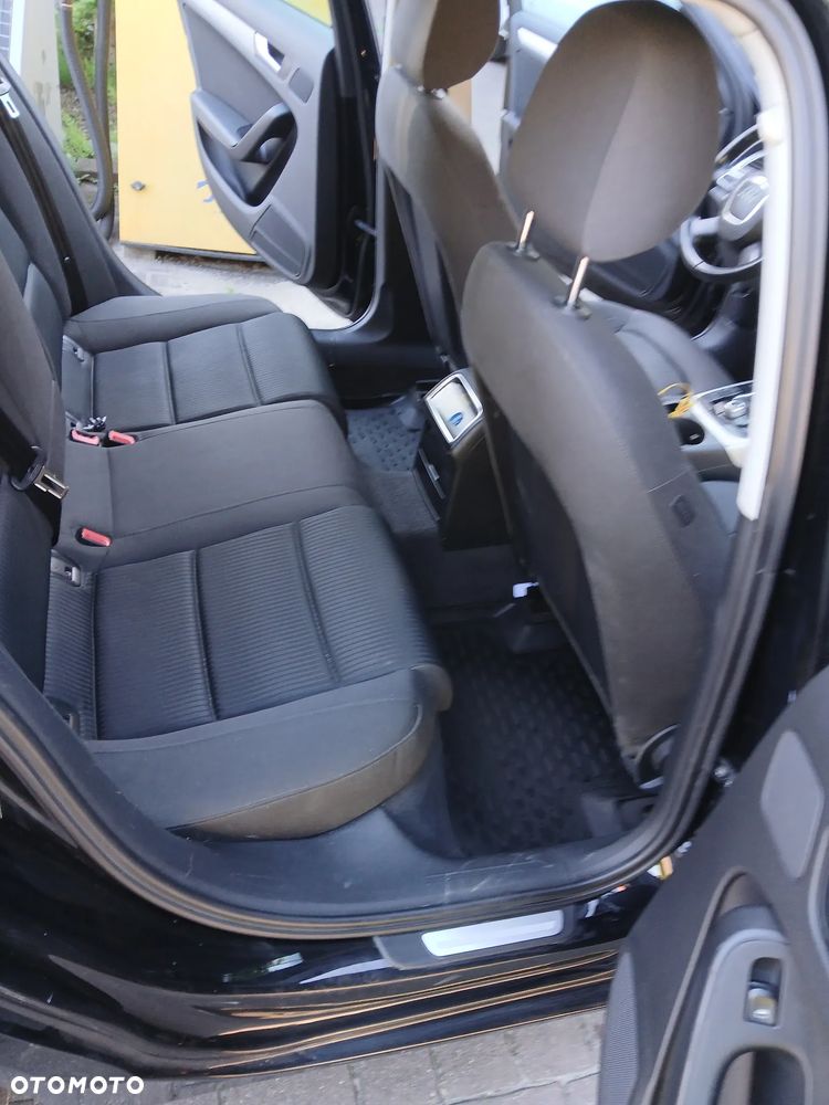 Audi A4 Avant 2.0 TDI - 10