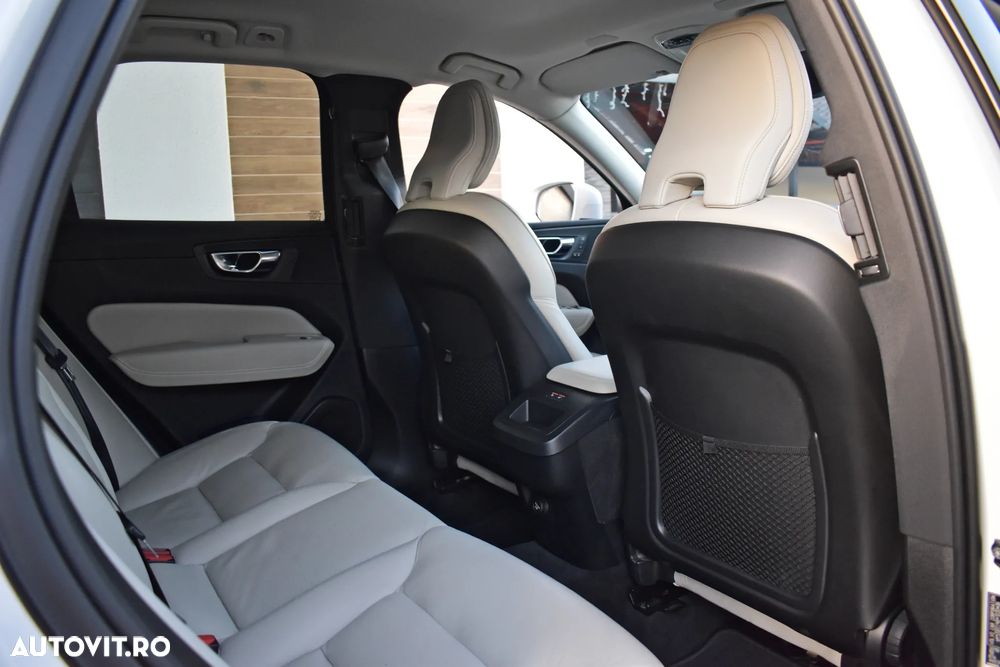 Volvo XC 60 B4 D AWD Geartronic Inscription - 17