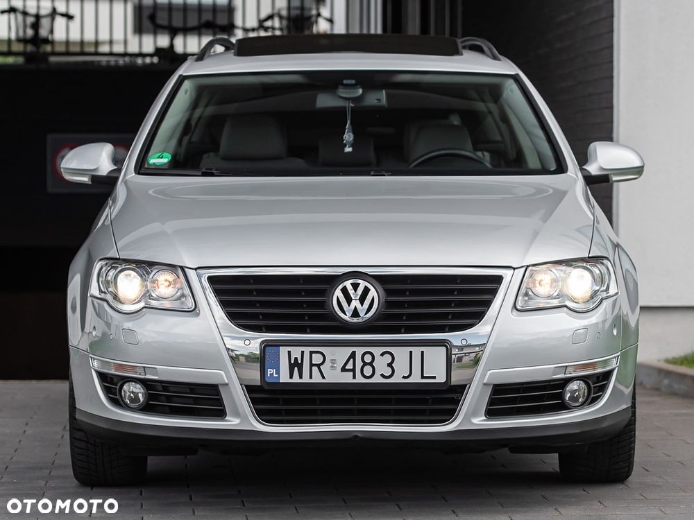 Volkswagen Passat - 4