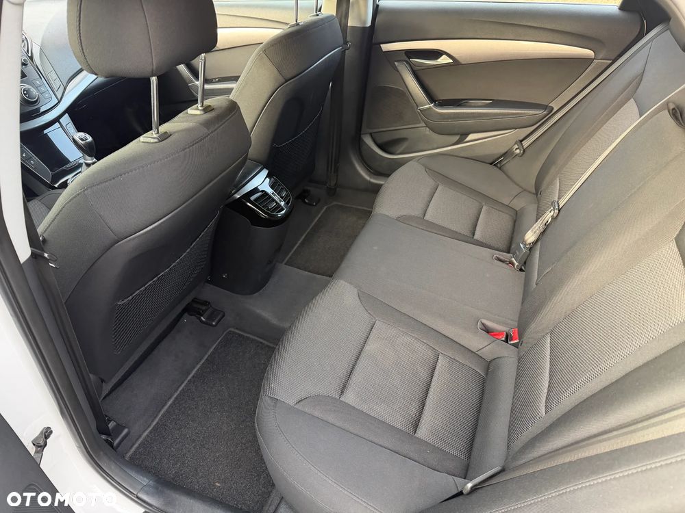 Hyundai i40 Kombi 1.6 Trend - 13