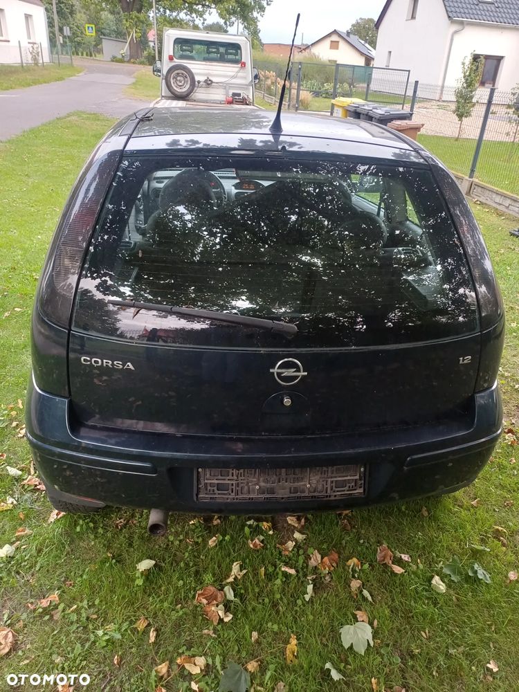 Belka tylna zdrowa Opel Corsa C 1.2 kod Z20U 2003r na części - 10