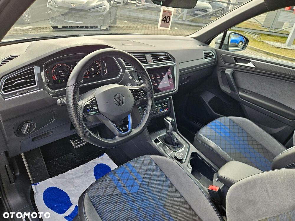 Volkswagen Tiguan - 10