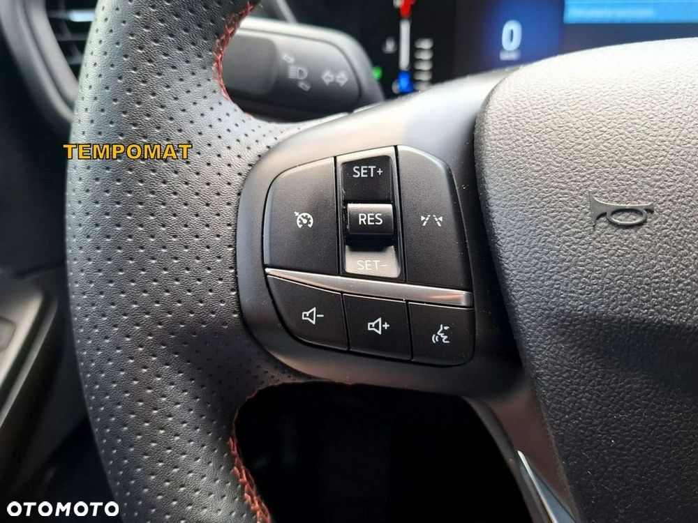Ford Kuga 2.5 Duratec FHEV 4x4 ST-LINE X - 17