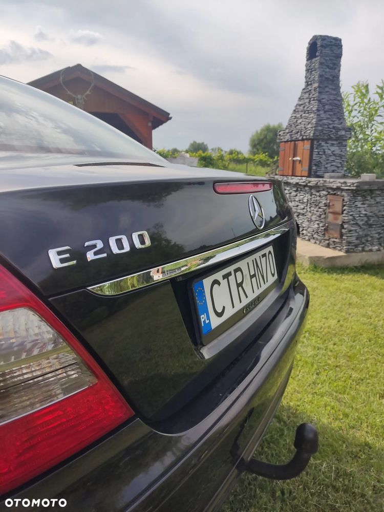 Mercedes-Benz Klasa E 200 CDI Classic - 4