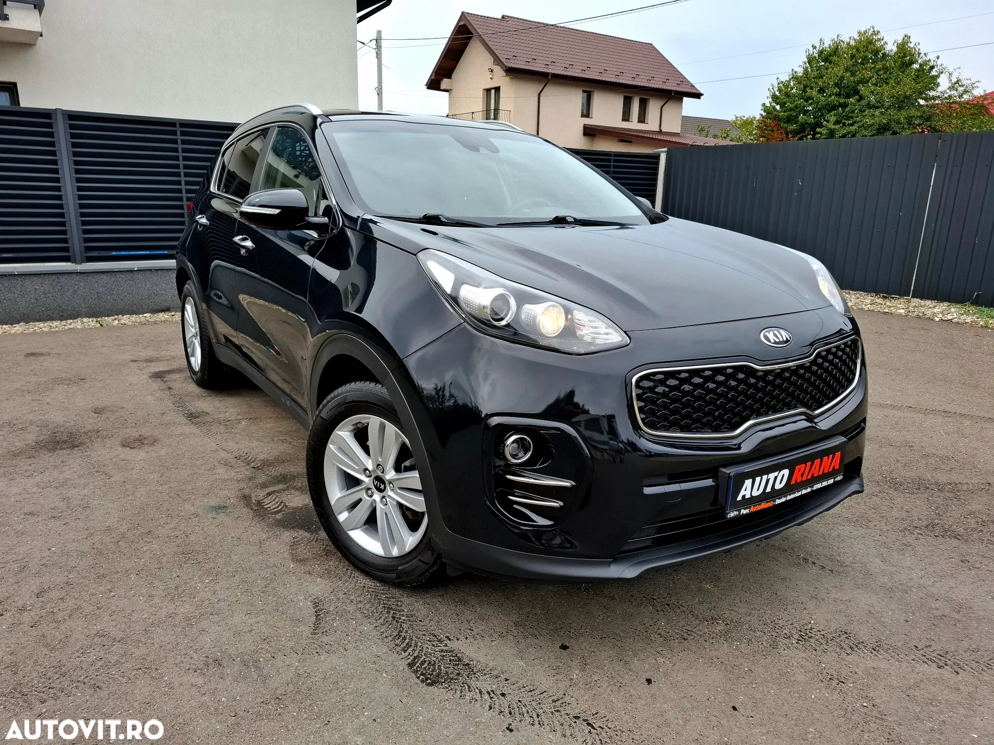 Kia Sportage 1.7 CRDI 2WD Edition 7 - 4