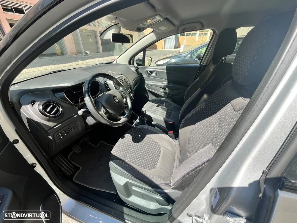 Renault Captur 1.5 dCi Exclusive - 10