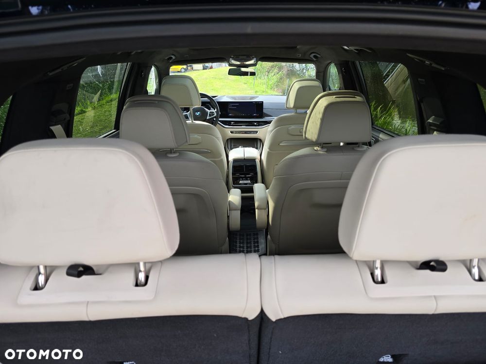 BMW X7 M60i xDrive mHEV M Sport Edition sport - 16