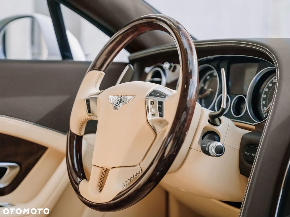 Bentley Continental GT - 6