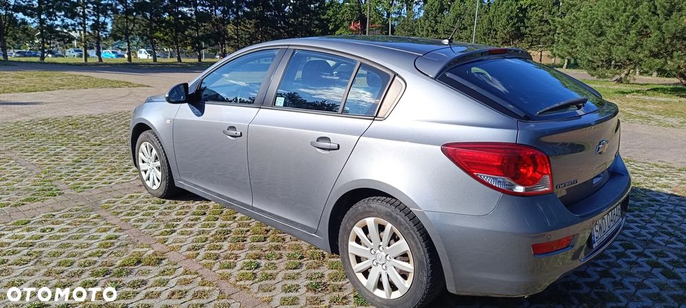Chevrolet Cruze 1.4 T LT - 8
