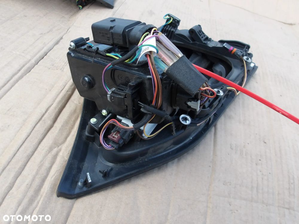 GNIAZDA LADOWANIA KLAPKA AUDI E TRON 4KE971375 - 12