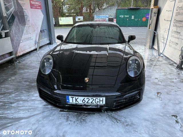 Porsche 911 2020 photo 4