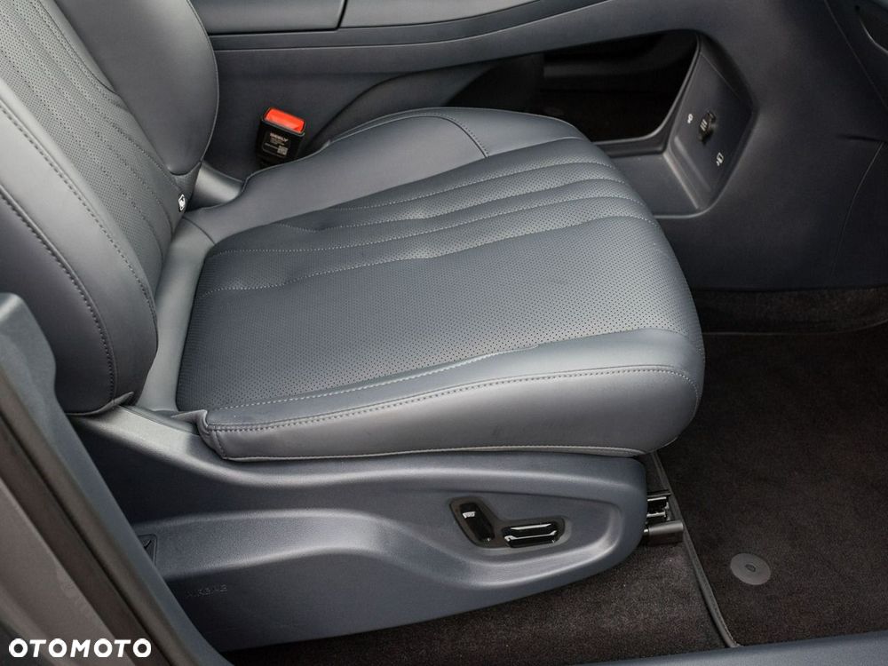 Geely Starray EM-i 1.5 PHEV Pro - 27
