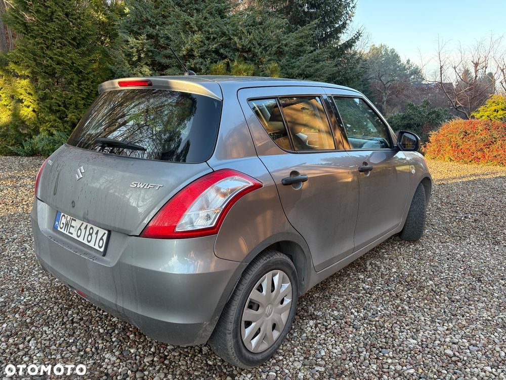 Suzuki Swift 1.2 Club - 5