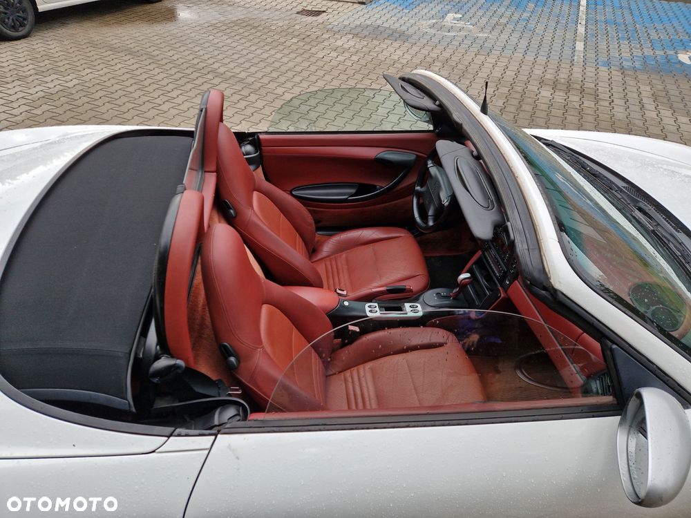 Porsche Boxster - 8