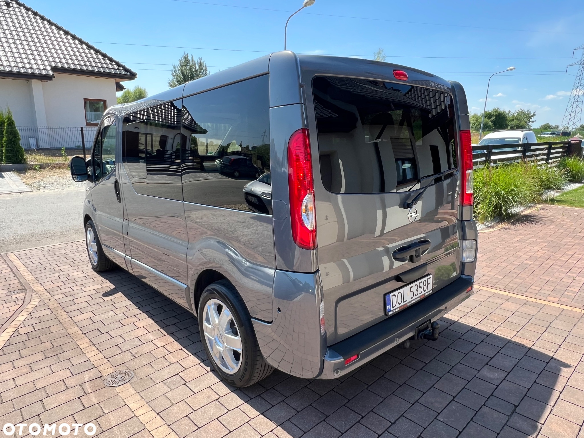 Opel Vivaro 2.0 CDTI L1H1 Life Cosmo - 12