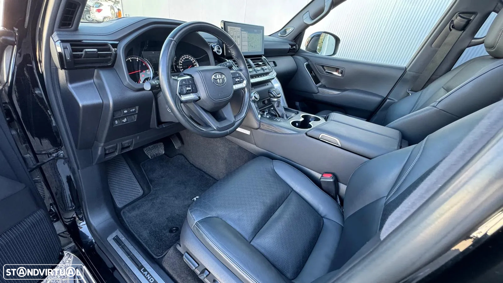 Toyota Land Cruiser 2.8 D-4D Auto First Edition - 48