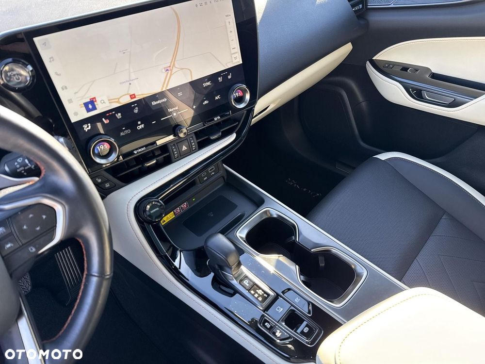 Lexus NX 350h Omotenashi AWD - 21