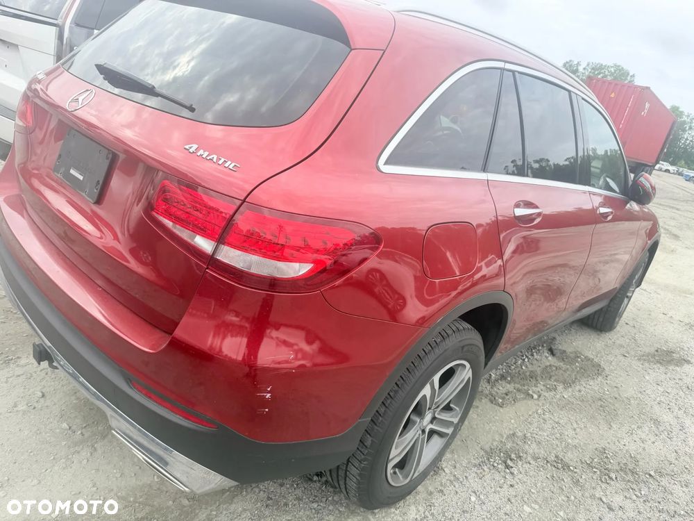 Mercedes-Benz GLC 300 4-Matic - 9