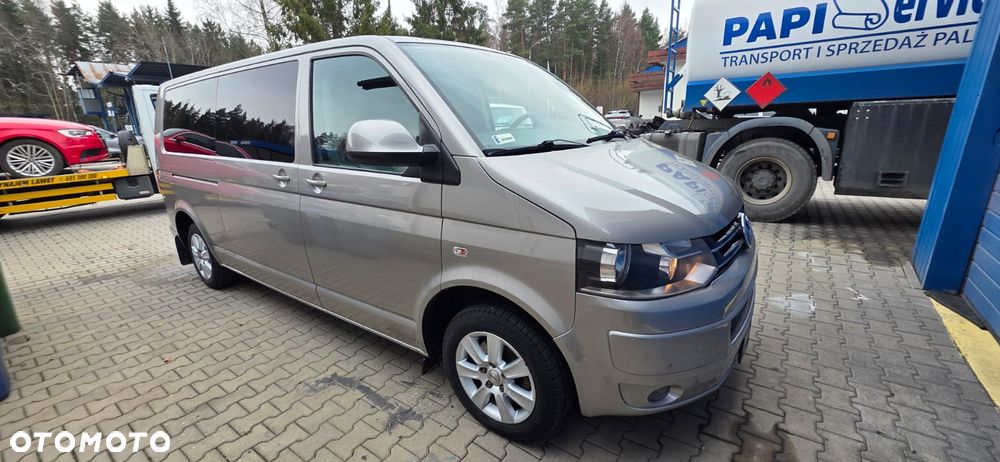 Volkswagen Caravelle - 22