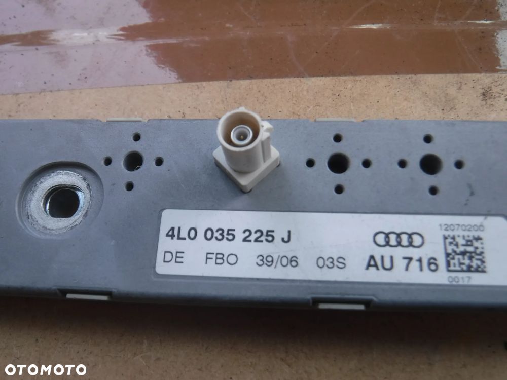 Audi Q7 4L  wzmacniacz anteny 4L0035225E 4L0035225J komplet - 3