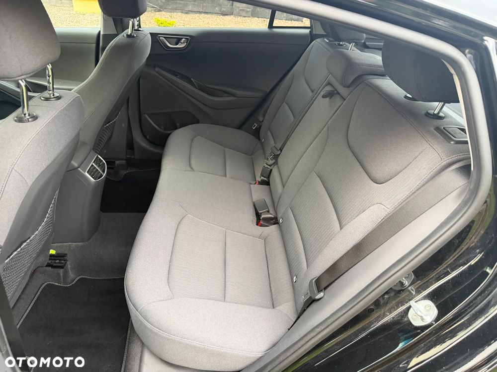 Hyundai IONIQ Premium - 26