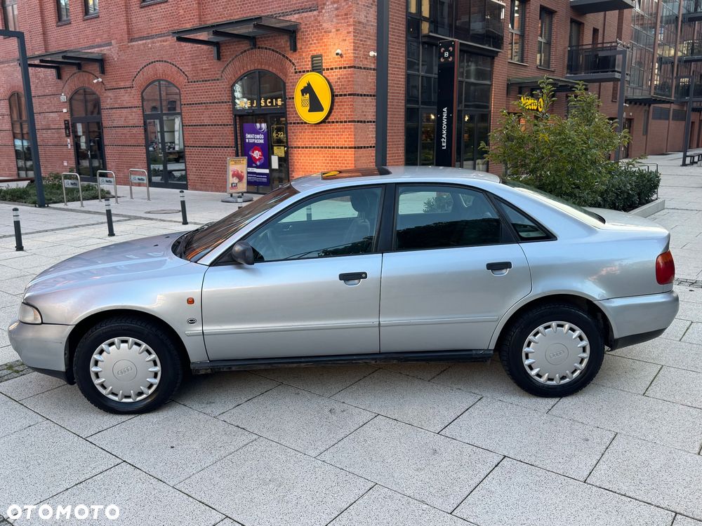 Audi A4 Limousine - 2
