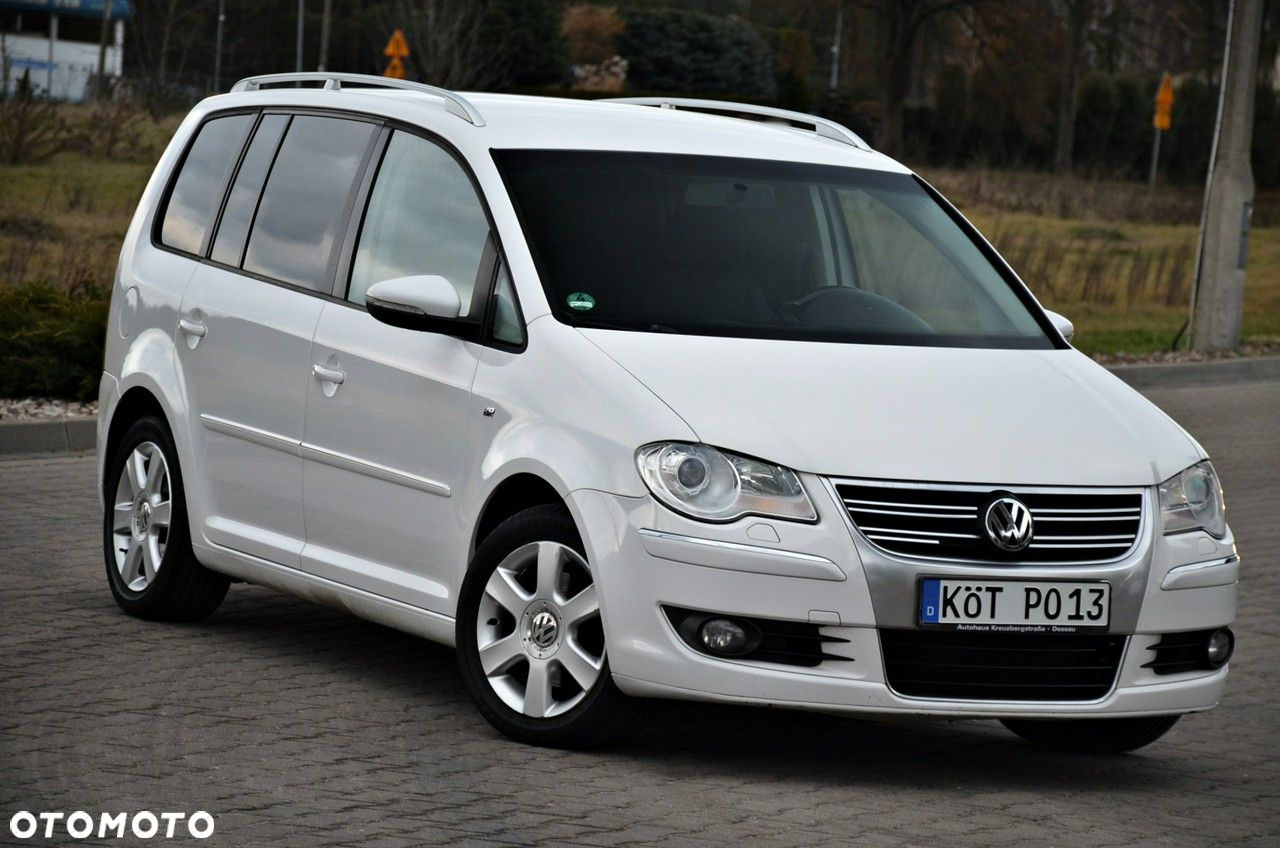 Volkswagen Touran - 25