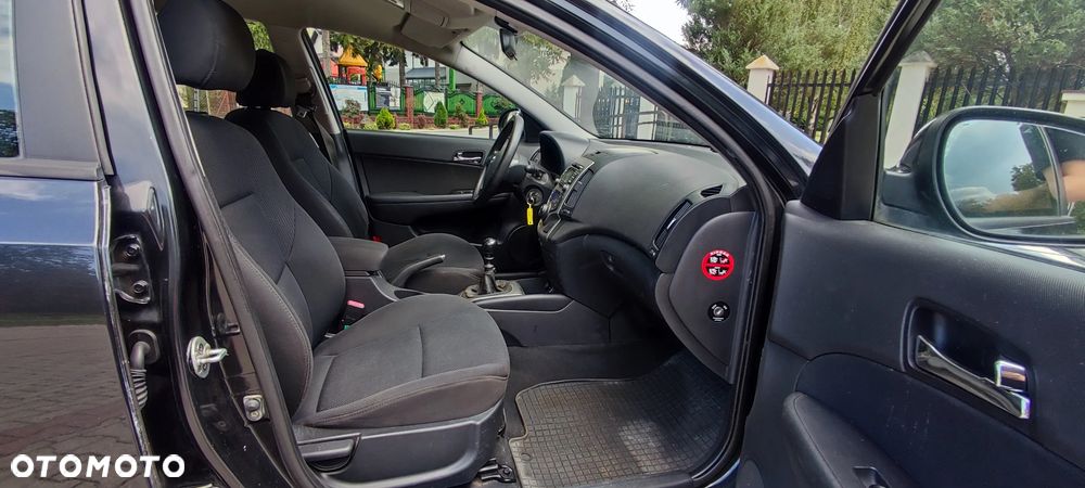 Hyundai i30 1.6 Premium - 17