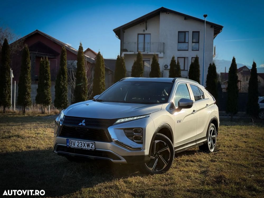 Mitsubishi Eclipse-Cross PHEV Intense+ Black - 3