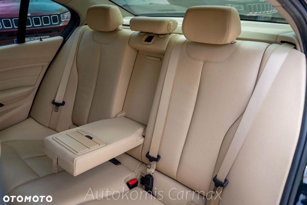 BMW Seria 3 - 26
