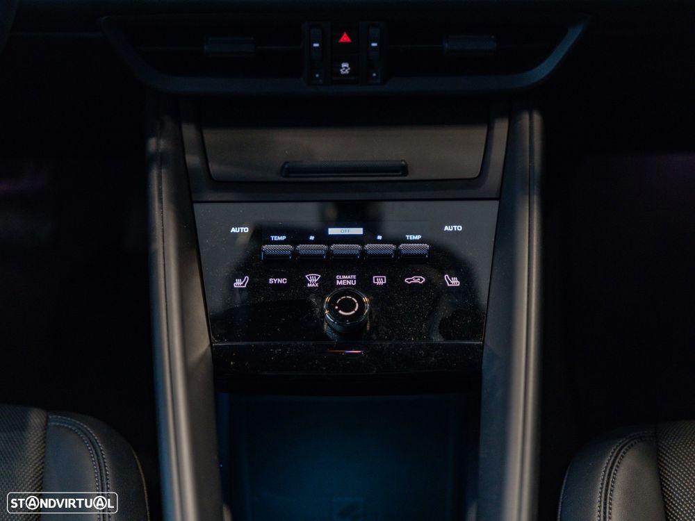 Porsche Macan Electric - 29
