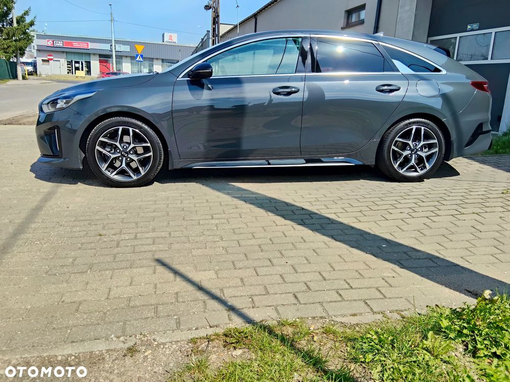Kia ProCeed - 2