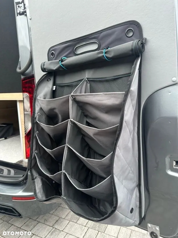 Mercedes-Benz Sprinter 907 - 29