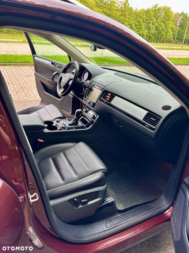 Volkswagen Touareg - 11