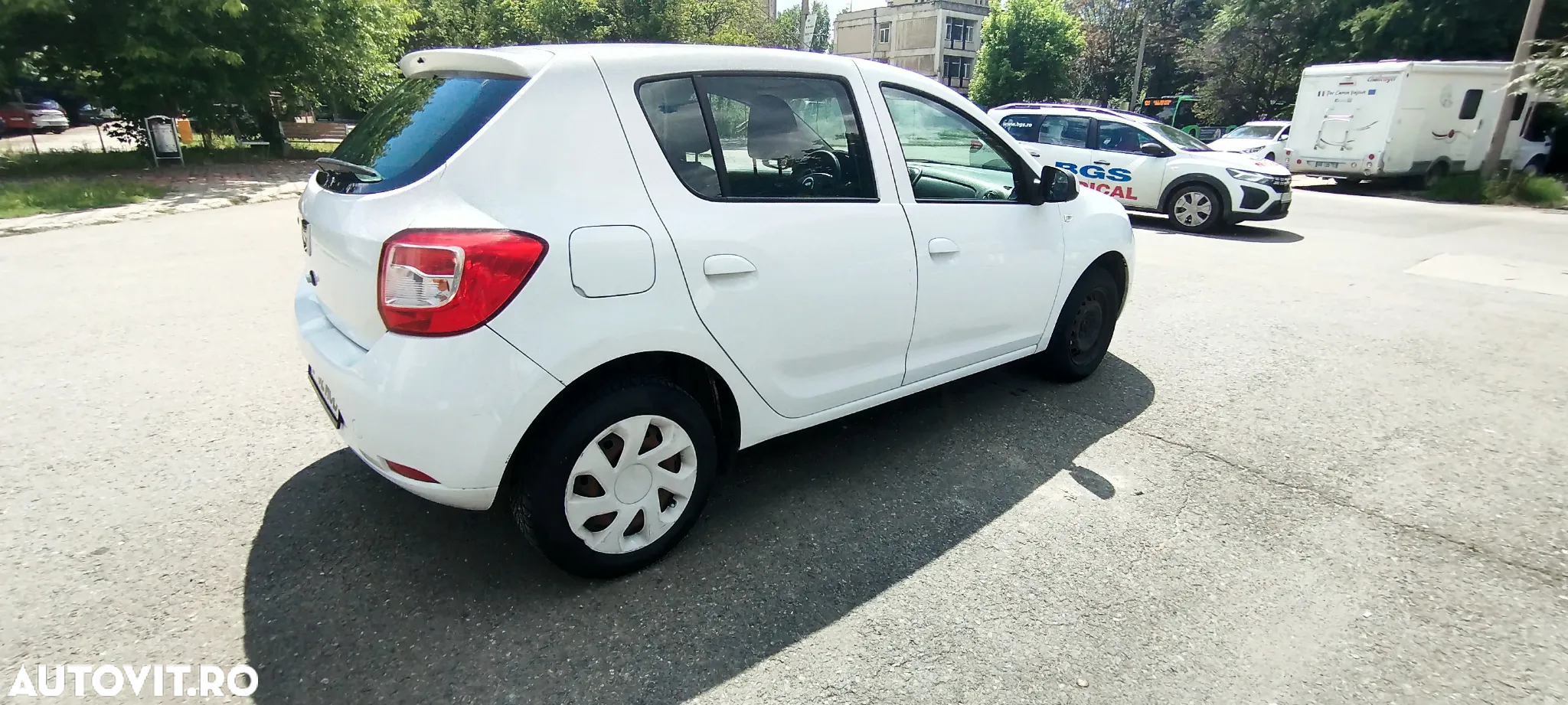 Dacia Sandero 1.2 75CP Laureate - 3