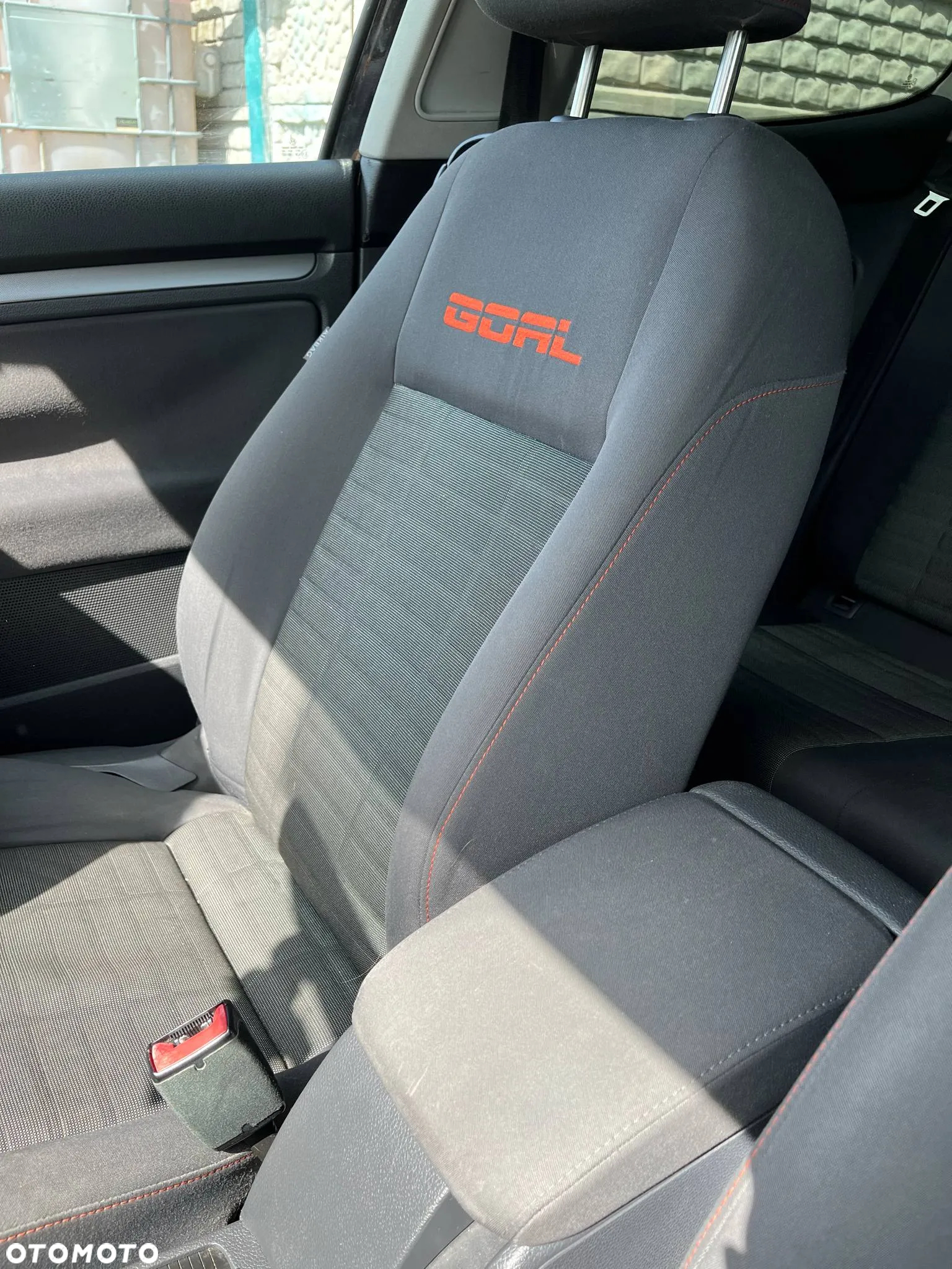 Volkswagen Golf - 5