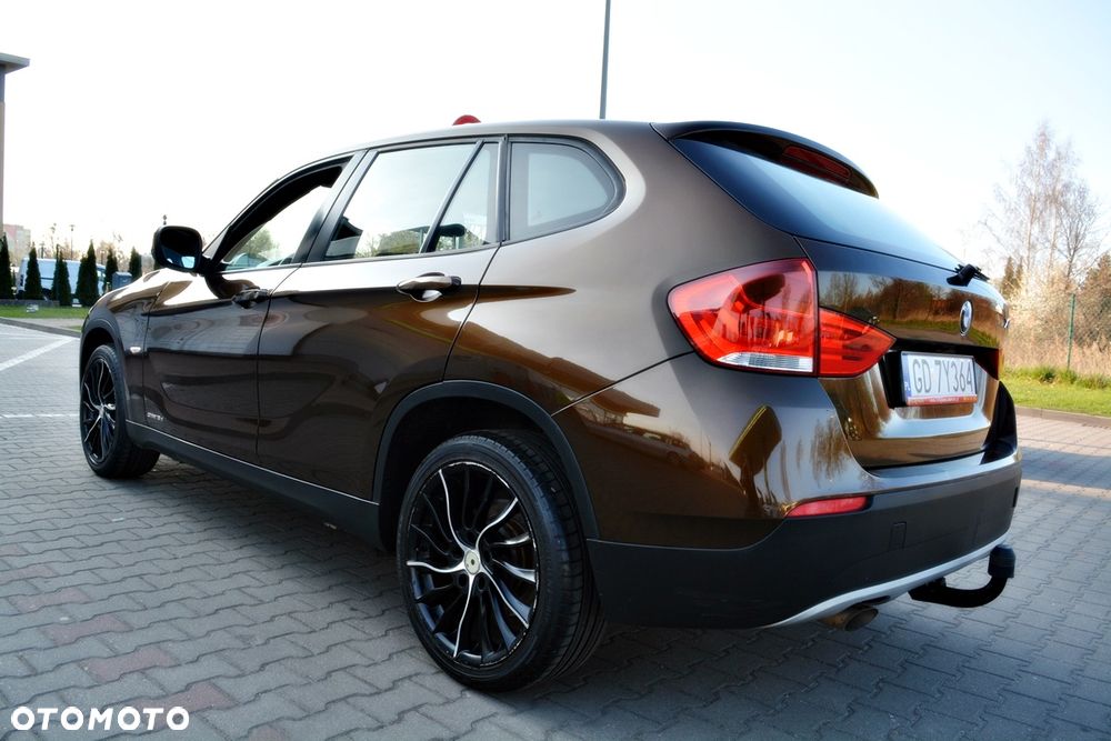 BMW X1 sDrive18d xLine - 4