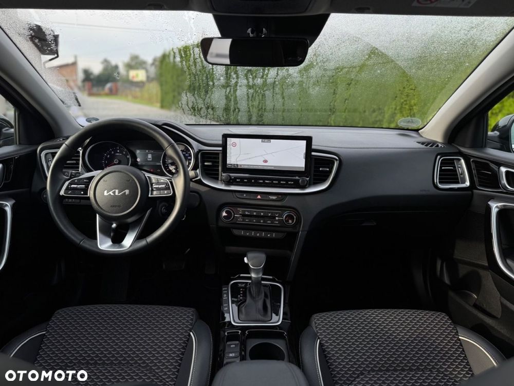 Kia XCeed - 13