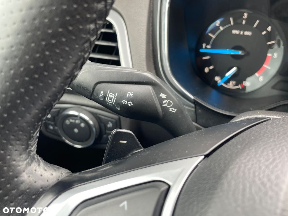Ford Mondeo - 28