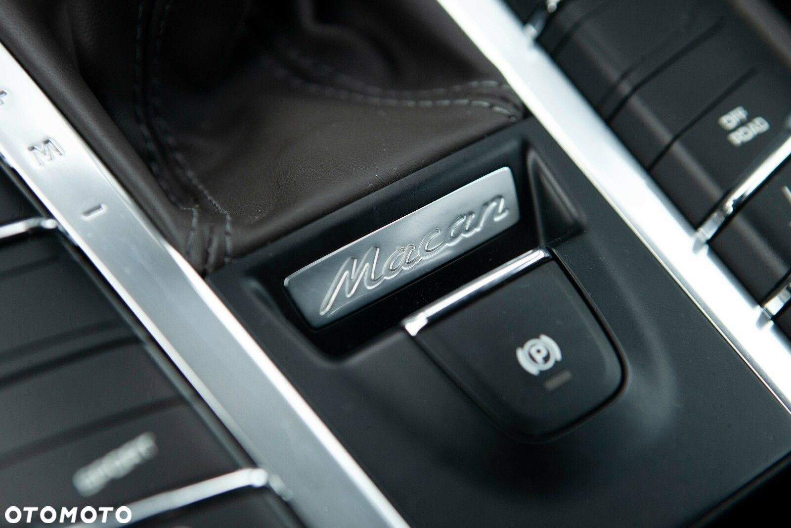 Porsche Macan Standard - 30