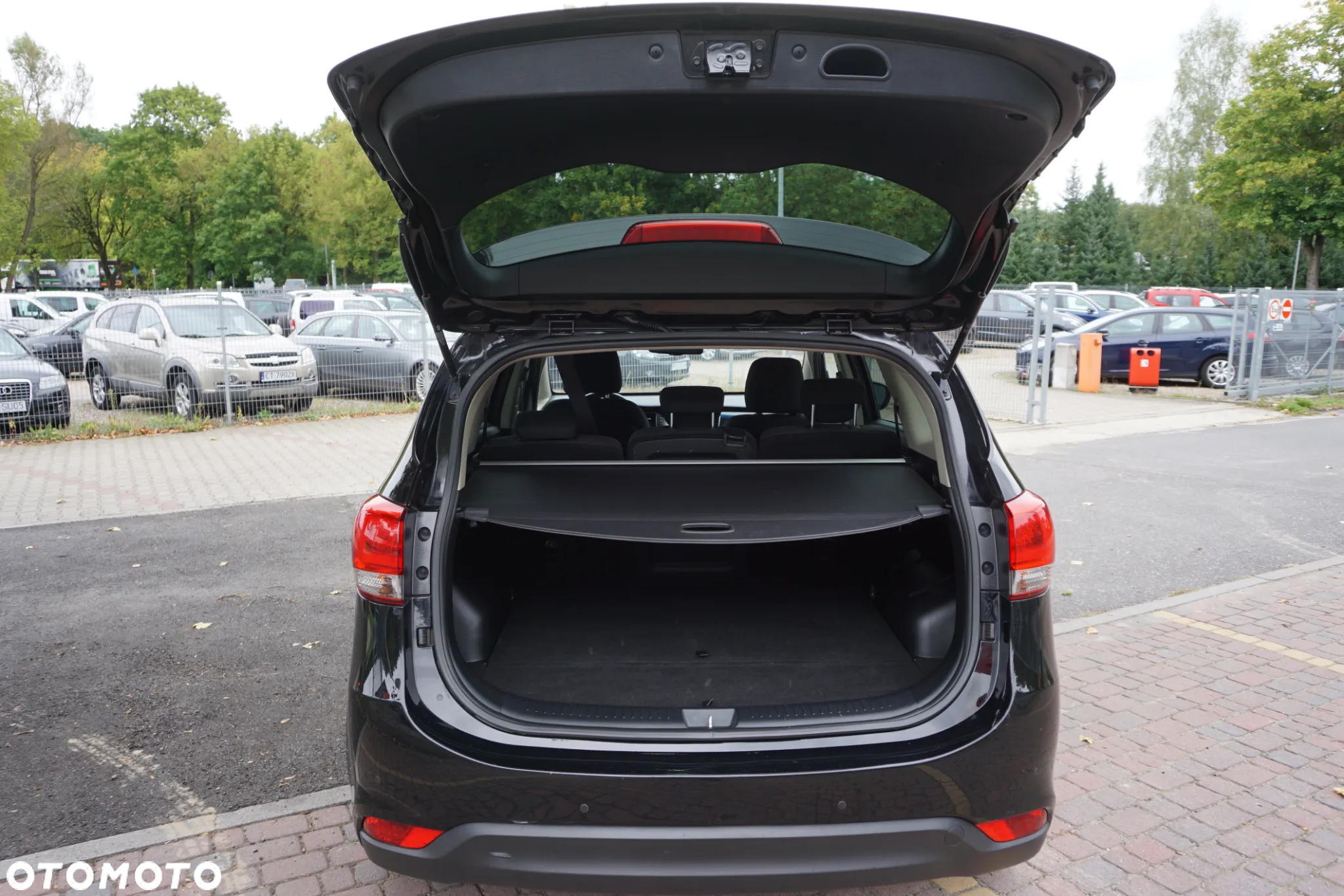 Kia Carens 1.7 CRDi 141 ISG Vision - 5